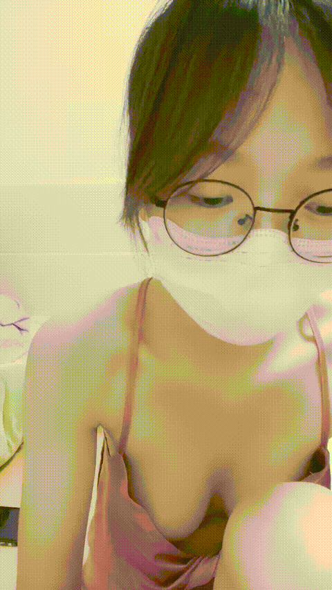 小碗儿____乖巧文静新人妹妹,舞蹈系校花,终于露脸了,这么漂亮的脸蛋,居然还会喷,天生的床上尤物 - 截图1