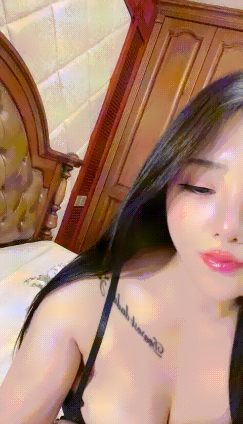 甜桃11_____扭动肥臀慢慢脱下丁字裤粉嫩美鲍自慰1 - 截图83