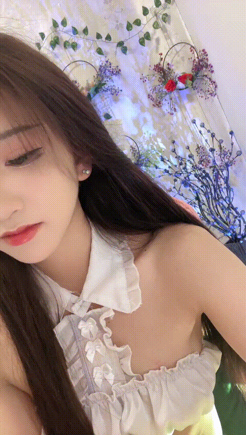 神仙颜值露奶跳蛋隔内自慰自扣 - 截图68