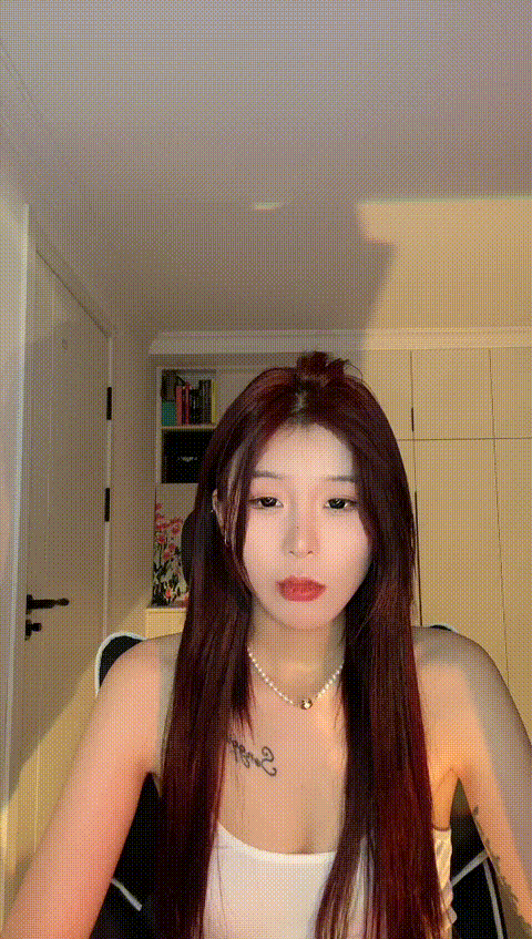 熟女阿姨 舒不舒服 啊啊快點用力操 身材豐腴前凸後翹 聊聊天培養感情吃飽喝足 騷逼摳的嘩嘩響嘴巴叼着内内操逼超猛 - 截图86
