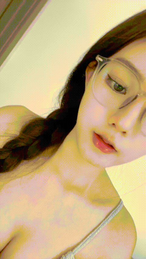 小碗儿____乖巧文静新人妹妹,舞蹈系校花,终于露脸了,这么漂亮的脸蛋,居然还会喷,天生的床上尤物 - 截图52