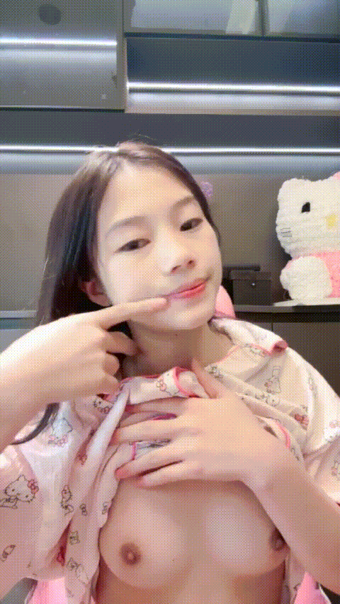 漂亮美眉吃鸡啪啪 舒服吗 啊啊舒服好爽 身材苗条 小贫乳小粉穴 被操的爽叫连连 说下次还可以再约 - 截图74