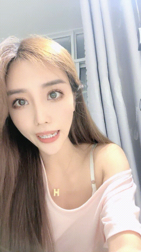 人间白月光_ 烤红長相清秀鄰家型可愛軟萌妹，全程露脸激情大秀道具抽插骚穴浪荡呻吟， - 截图19