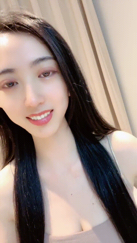 雙飛高顔值閨蜜 一根雞吧有點應付不過來 隻能先操無毛粉鮑魚 再操逼毛茂密美女 - 截图43