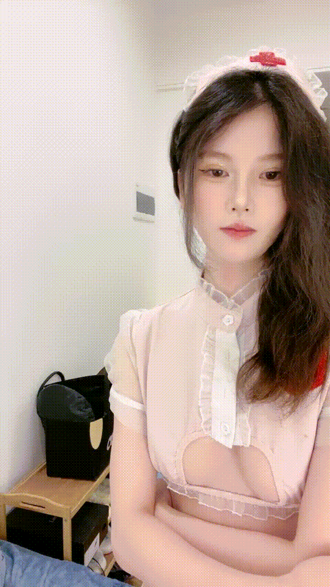 熟女阿姨 舒不舒服 啊啊快點用力操 身材豐腴前凸後翹 聊聊天培養感情吃飽喝足 騷逼摳的嘩嘩響嘴巴叼着内内操逼超猛 - 截图40
