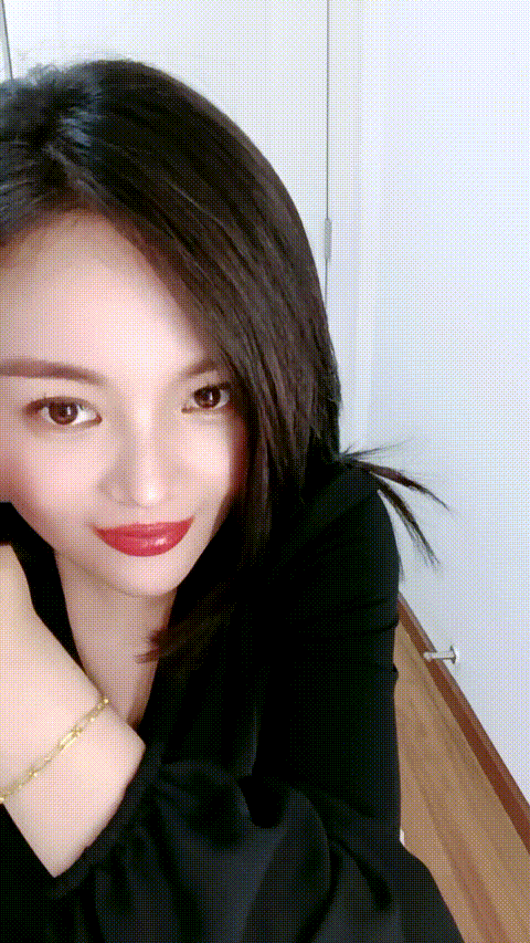 清纯羞涩小女友，外表文静甜美，无毛美穴被舔弄，插进来吧，骑乘位猛插，后入姿势爆操 - 截图14