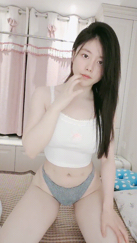动感爆爆____ 韵味少妇这骚表情太到位了舌头舔舔简直让人精尽人亡 - 截图87