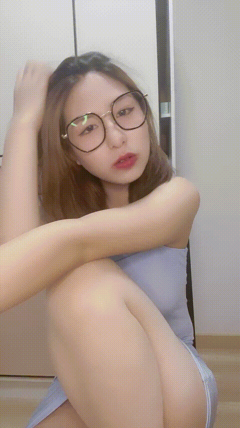 销售经理 邓文婷 足交手交就喜欢这种不情不愿的,最终还不是得屈服在胯下征服的感觉真舒服 - 截图59