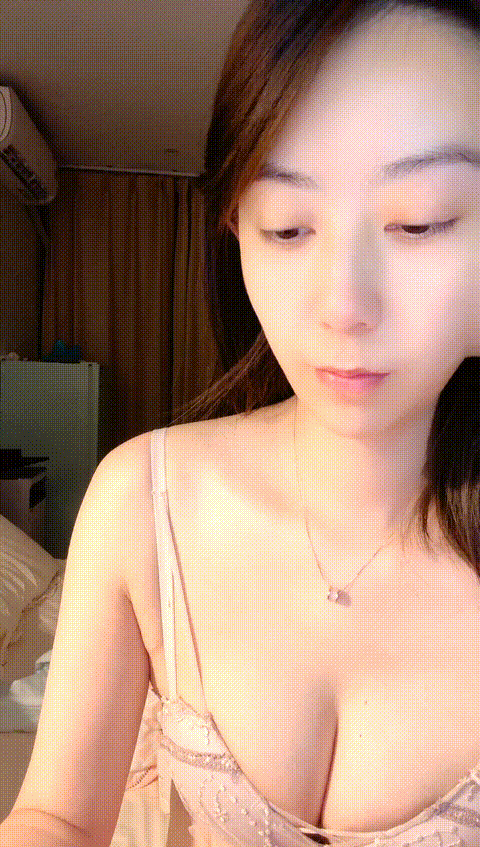 三个嫩妹妹,顶级粉嫩美穴,幸福老哥一挑三,情趣椅子妹妹轮流上,大屌爆插嫩穴,酒店内激情517 - 截图83