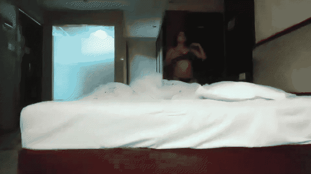 怡宝,高颜值筷子腿露脸骚婊极品一字马女神,脸穴同框自慰弹力插105 - 截图30