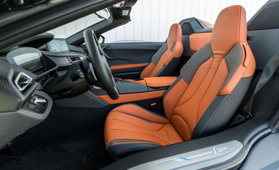 Bmw i8 rent dubai