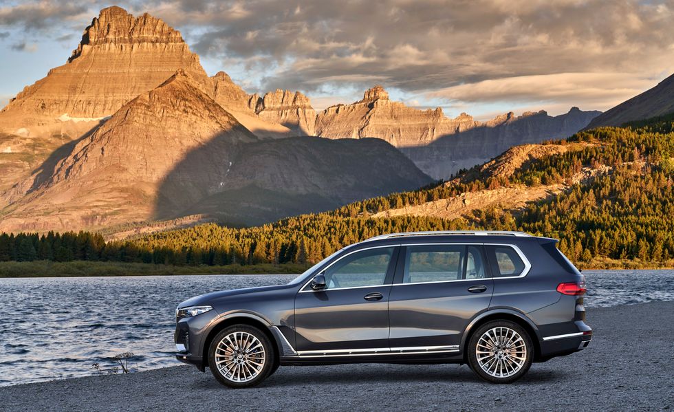 Bmw x7 car rental dubai