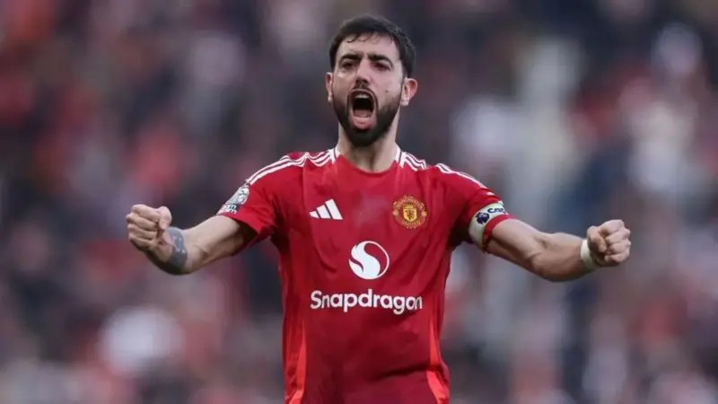 Tetesi za soka Ulaya Jumatano: Mustakabali wa Bruno Fernandes Man United utategemea kufuzu katika klabu bingwa