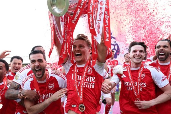 Ese gutwara igikombe kwa Arsenal byaba ari intangiriro yo kongera kwigarurira ruhago?