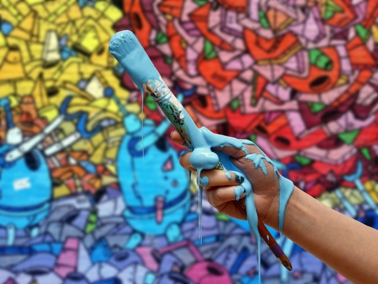Gambar tersebut bisa anda unduh langsung, caranya silahkan klik . Cat Cat Terbaik Untuk Lukisan Dinding Dalam Seni Lukis Mural