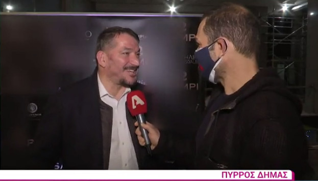 Τώρα που το αντιφασιστικό trend κάνει ελέγχους συμπεριφοράς απέναντι στη χρυσή αυγή, ανάμεσα σε αυτούς που προβιβάζονται. Udslibdjfnhxym