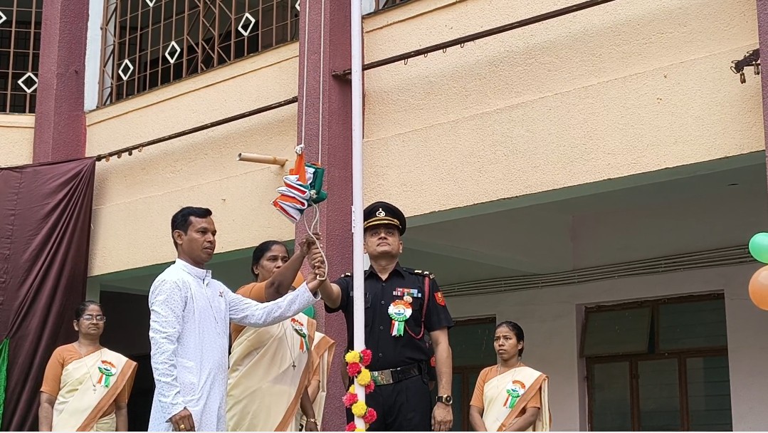 DPS MIHAN Nagpur celebrates 80th Independence Day with patriotic fervour; Chief Guest Colonel (Dr.) Ivan Singh (Retd.) hoists flag, urges youth-led nation-building