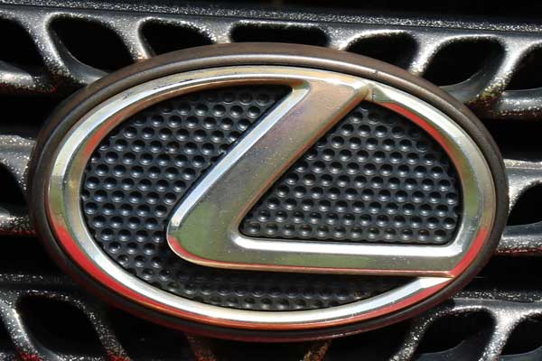 Lexus repair shop