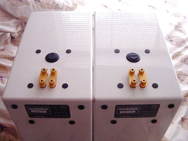 Infinity Classics Modulus - Download Premium Gradient Art | 4K