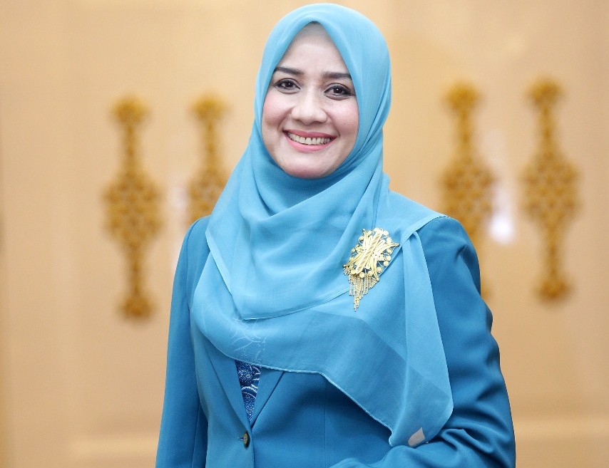 Darwati Salurkan Dua Ton Beras untuk Warga Miskin Terdampak Covid-19