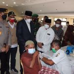Gubernur Aceh Nova Iriansyah dan Kapolda Aceh Irjen Pol Ahmad Haydar tinjau vaksinasi di Bener Meriah dan Aceh Tengah, Jum'at (11/2)