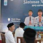 Staf Ahli Gubernur Aceh Bidang Perekonomian, Keuangan dan Pembangunan Ir Mawardi membacakan sambutan tertulis Gubernur Aceh pada Silaturrahmi Ramadhan dan Santunan Anak Yatim yang diselenggarakan BPD HIPMI Aceh di Kuala Vilage Lamdingin, Banda Aceh, Selasa (26/4)