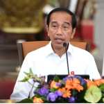 Presiden Jokowi akan menyalurkan bantuan langsung tunai (BLT) kepada masyarakat kurang mampu, setelah Pemerintah menaikkan harga BBM bersubsidi pada Sabtu (3/9)