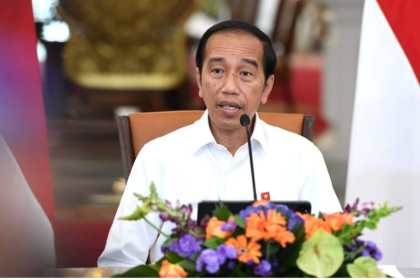 Presiden Jokowi akan menyalurkan bantuan langsung tunai (BLT) kepada masyarakat kurang mampu, setelah Pemerintah menaikkan harga BBM bersubsidi pada Sabtu (3/9)