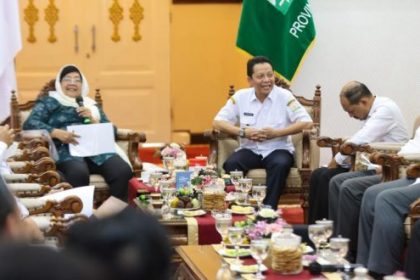 Pj Gubernur Aceh Achmad Marzuki dan jajaran Pemerintah Aceh melakukan pertemuan dengan Menteri Lingkungan Hidup dan Kehutanan (LHK) Siti Nurbaya di Meuligoe Gubernur, Rabu (14/9)