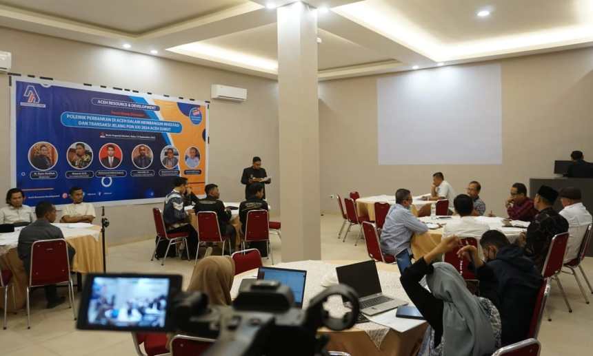 Aceh Resource and Development (ARD) menggelar FGD “Polemik Perbankan di Aceh dalam Membangun Investasi dan Transaksi Jelang PON XXI 2024 Aceh-Sumut” di Resto Imperial Kitchen, Seutui, Banda Aceh, Rabu (14/9)