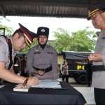 Kapolresta Banda Aceh Kombes Pol Joko Krisdiyanto memimpin upacara serah terima jabatan (Sertijab) dan melantik pejabat baru Polresta Banda Aceh, Jum'at (30/9)