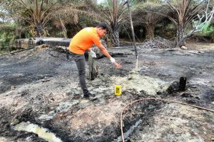 Sumur minyak tradisional yang berada di Desa Seuneubok Lapang, Kecamatan Peurelak Timur, Aceh Timur, kembali meledak, Kamis dini hari (13/10) dan menelan korban jiwa
