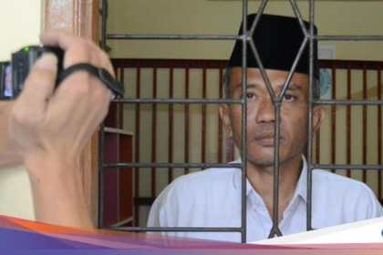 Polisi menangkap Bambang Tri Mulyono yang menggugat soal ijazah palsu Presiden Jokowi. Penangkapan dilakukan di salah satu hotel di kawasan Tebet, Jakarta Selatan, Kamis, 13 Oktober 2022
