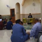 Anggota DPRA Tgk Irawan Abdullah mengisi pengajian subuh di Masjid Al Kawari, Kompleks Markaz Dewan Dakwah Aceh, Gampong Rumpet, Kecamatan Krueng Barona Jaya, Aceh Besar, Jum'at (14/10)