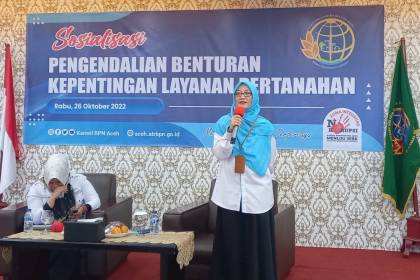 Kepala Ombudsman RI Perwakilan Aceh Dian Rubianty memenuhi undangan Kakanwil BPN Aceh untuk melakukan Sosialisasi Benturan Kepentingan Layanan Pertanahan, Rabu (26/10)