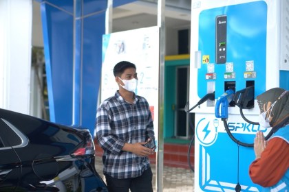 Sambut Hari Listrik Nasional ke-77, PLN pacu penggunaan kendaraan listrik di Tanah Air
