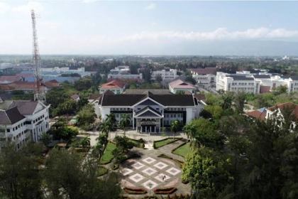 Universitas Syiah Kuala (USK) Banda Aceh kini resmi berstatus perguruan tinggi negeri badan hukum (PTN-BH)