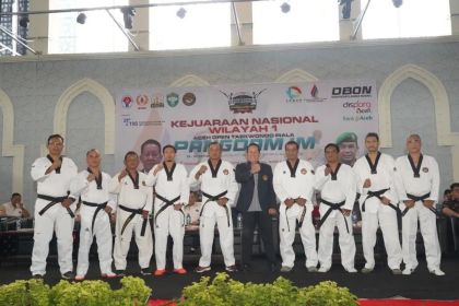 Pembukaan Kejurnas Wilayah 1 Aceh Open Taekwondo Piala Pangdam IM di Gedung Bale Meuseuraya Aceh Kota Banda Aceh, Jum'at (28/10)
