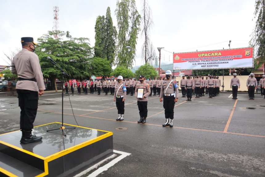Upacara PTDH Bripka KZ di Polres Aceh Tenggara