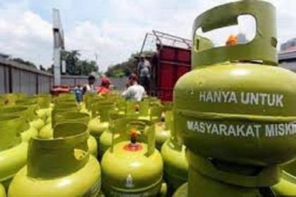 Hiswana Migas Aceh meminta Pemerintah mengawasi harga jual gas LPG bersubsidi ukuran 3 Kg yang tidak sesuai harga eceran tertinggi (HET)