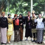 Universitas Syiah Kuala Banda Aceh mmemperingati Hari Pahlawan 10 November 2022 dengan keragaman baju adat nusantara