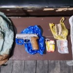 Satreskrim Polres Pidie mengamankan satu pucuk senjata api rakitan jenis pistol merek Sig Sauer saat patroli di Jalan Raya Batee - Sigli, Grong-grong, Rabu dini hari, 16 November 2022