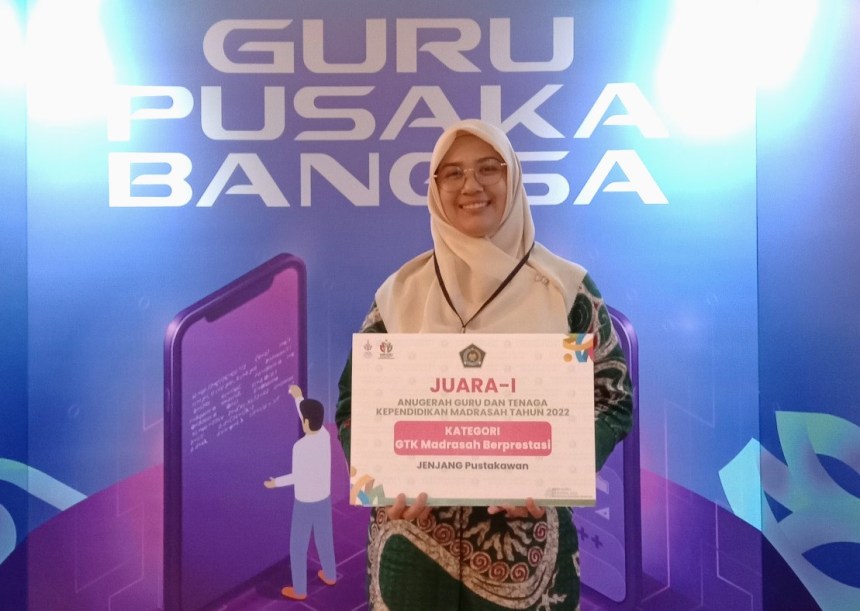 Pustakawan Aceh Muthia juara 1 Pustakawan Berprestasi Tingkat Nasional
