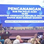 Pj Gubernur Aceh Achmad Marzuki memberikan sambutan, pada Pencanangan Sub PIN Polio yang dilakukan Menteri Kesehatan RI Budi Gunadi Sadikin, di Anjong Mon Mata Banda Aceh, Senin (5/12)