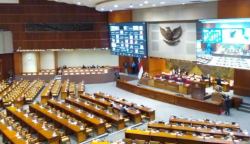 DPR RI dan pemerintah akhirnya mengesahkan RKUHP menjadi UU dalam rapat Paripurna yang digelar di kompleks parlemen, Selasa (6/12)