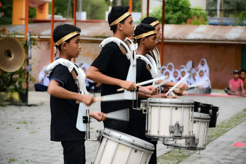 Tim Drum Band Gita Bahana Iskandar Muda SMPN 17 Banda Aceh mengikuti Malaysia World Band Competition (MWBC) 2022