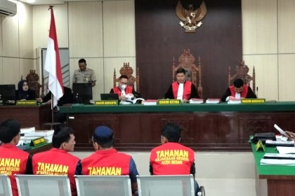 Pengadilan Negeri Jantho, Senin (12/12) kembali menggelar sidang lanjutan kasus penembakan yang menewaskan, dua orang petani di Desa Aneuk Glee, Indrapuri