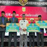 Kafilah MTQ Banda Aceh yang beberapa waktu lalu meraih juara MTQ ke-35 tingkat Provinsi Aceh di Bener Meriah, menerima bonus dari Pemko Banda Aceh