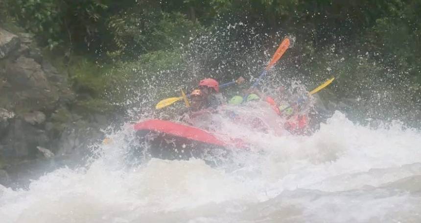 Sebanyak 105 atlet arung jeram di bawah naungan Federasi Arung Jeram Indonesia (FAJI) Aceh bertarung di PORA XIV/2022, di Pante Luah, Gampong Mane, Kecamatan Mane, Pidie, Kamis (15/12)