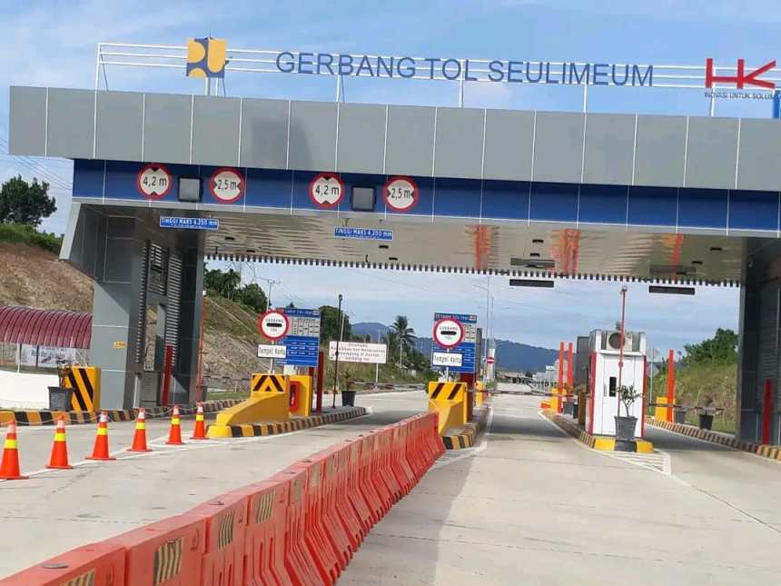 Trafik lalu lintas di Jalan Tol Sigli-Banda Aceh (Sibanceh) mengalami lonjakan hingga 281 persen saat libur Natal 2022 dan Tahun Baru 2023 (Nataru) dibandingkan tahun lalu